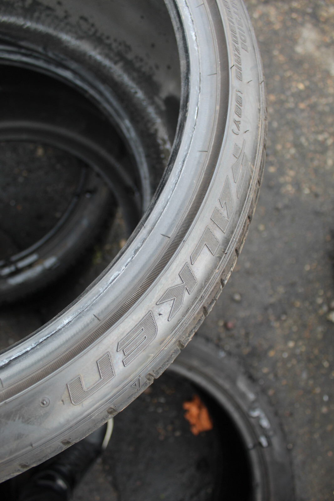 285 30 19 Falken, Azenis FK510, XL, 98Y, x2 A Pair 5.0mm (F1_tyres) L2227
