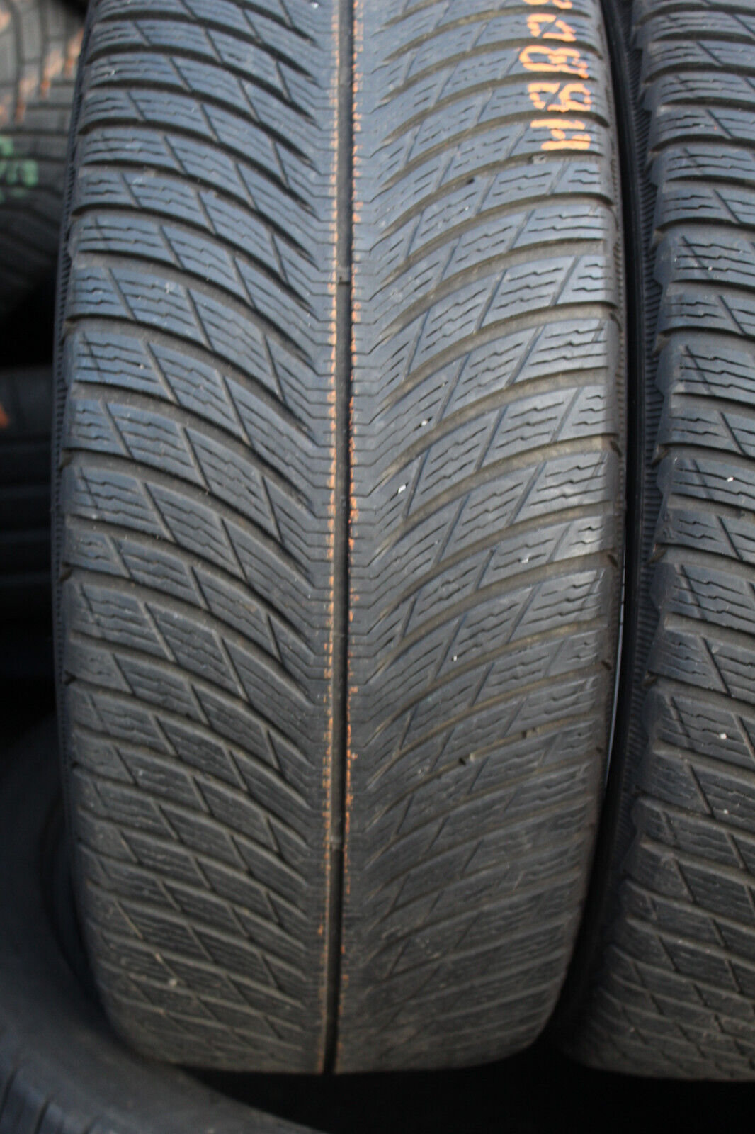 235 50 18 Michelin, Winter, M+S, XL, 101V x2 A Pair 5.5mm (F1_tyres) FO L3088