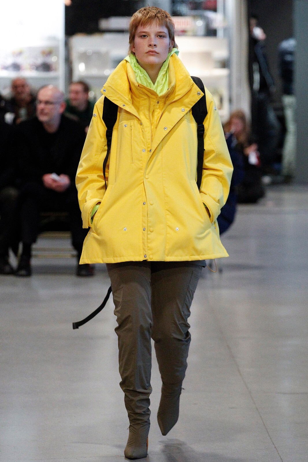 VETEMENTS Demna Gvasalia FW18 'Angela' Yellow Hooded