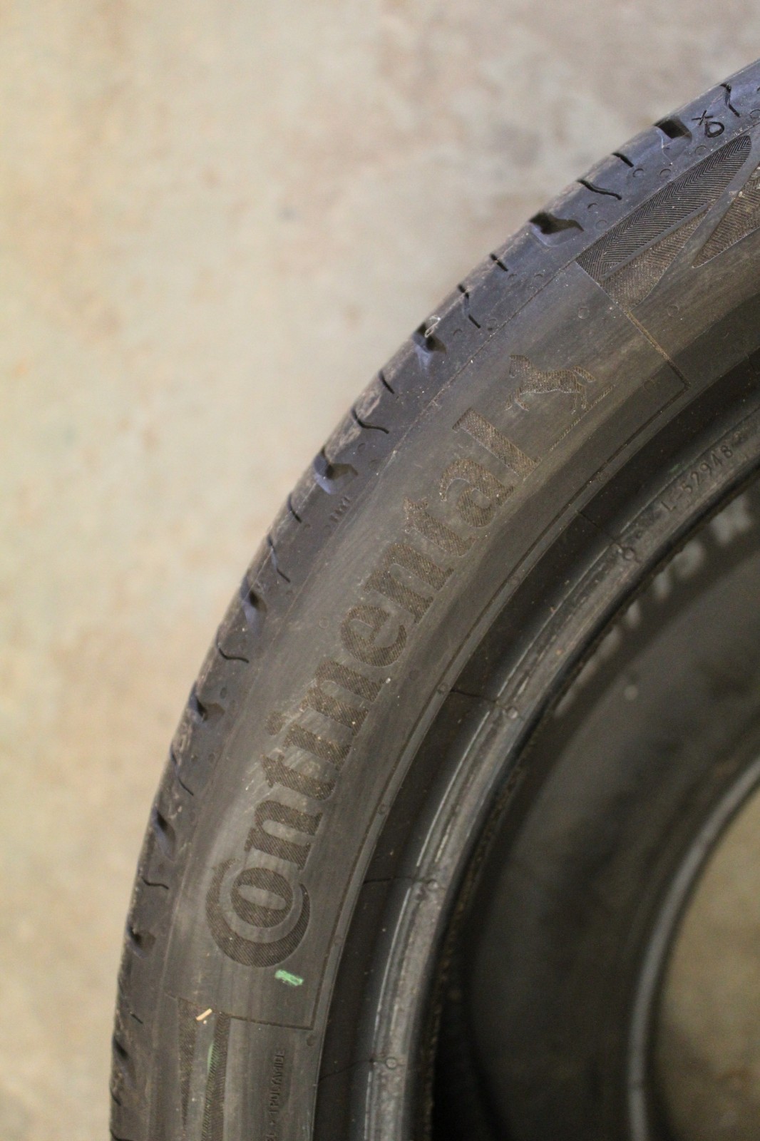 225 40 18 Continental, EC 6 Star, XL, 92Y, x2 A Pair 5.9mm (F1_tyres) X103