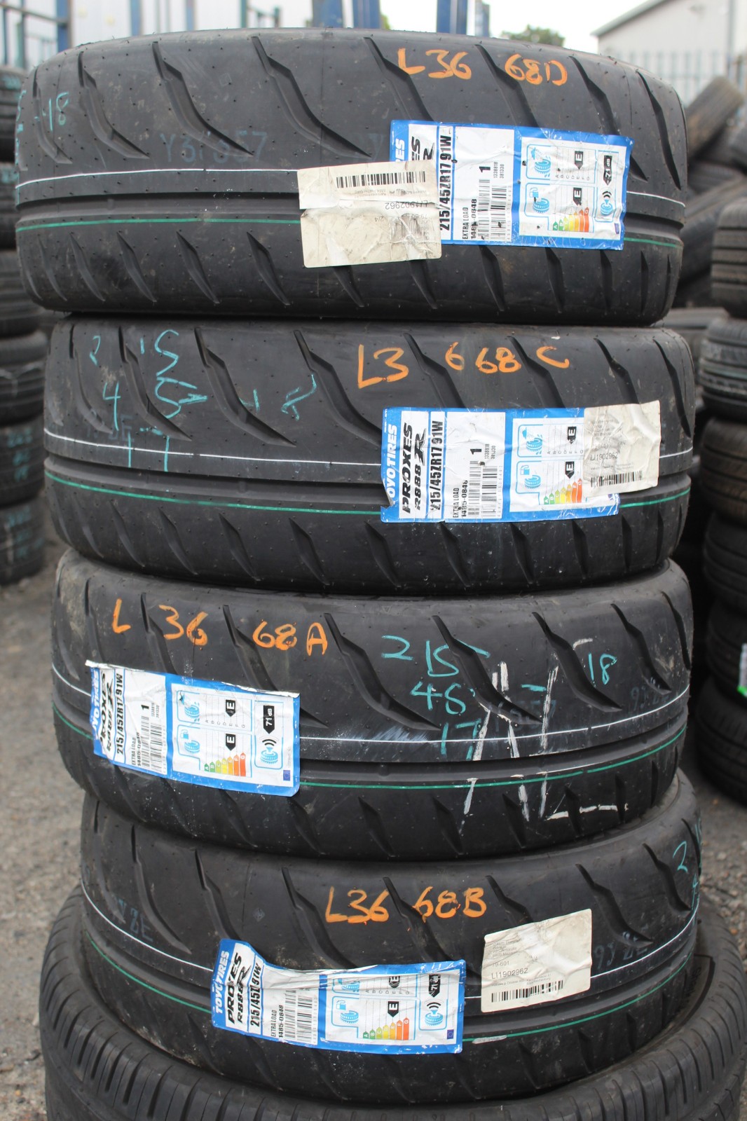 New 215 45 17 Toyo, Proxes R888, XL, 91W x1 Tyre (F1_tyres) L3668