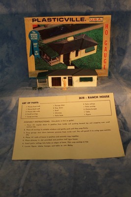 Vintage HO Scale Plasticville USA model kit Ranch House #2618 unassembled