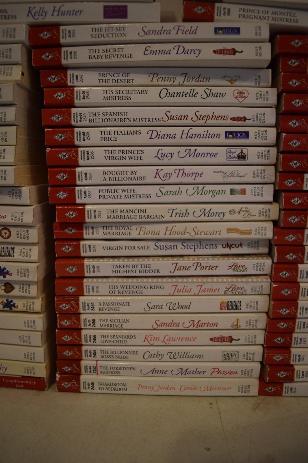 Lot of 126 HARLEQUIN PRESENTS Paperback Books