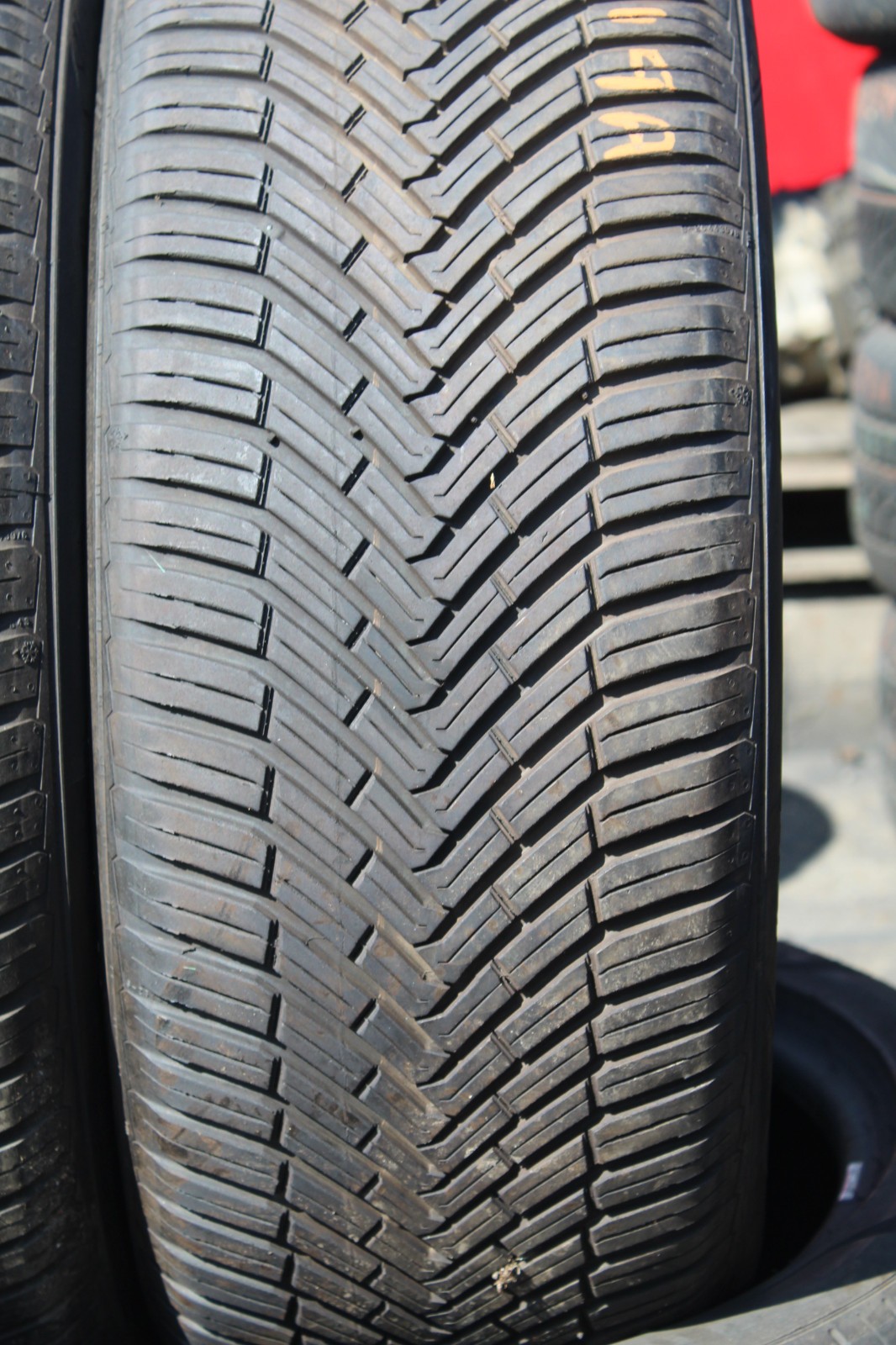 235 55 18 Continental, All Season, M+S, 100V, x2 A Pair 6.8mm (F1_tyres) L3719