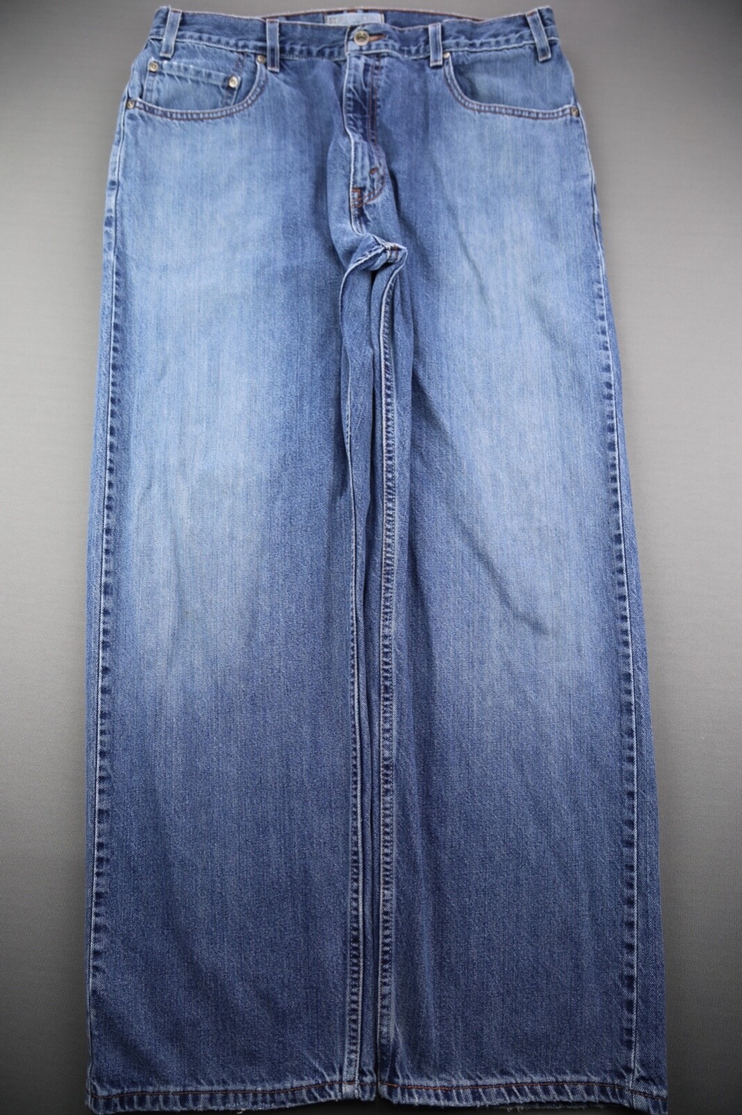 Vintage 2003 Levi's Signature Jeans Loose Straight Size Vintage 2003 Levi's Signature Jeans Loose Straight Size