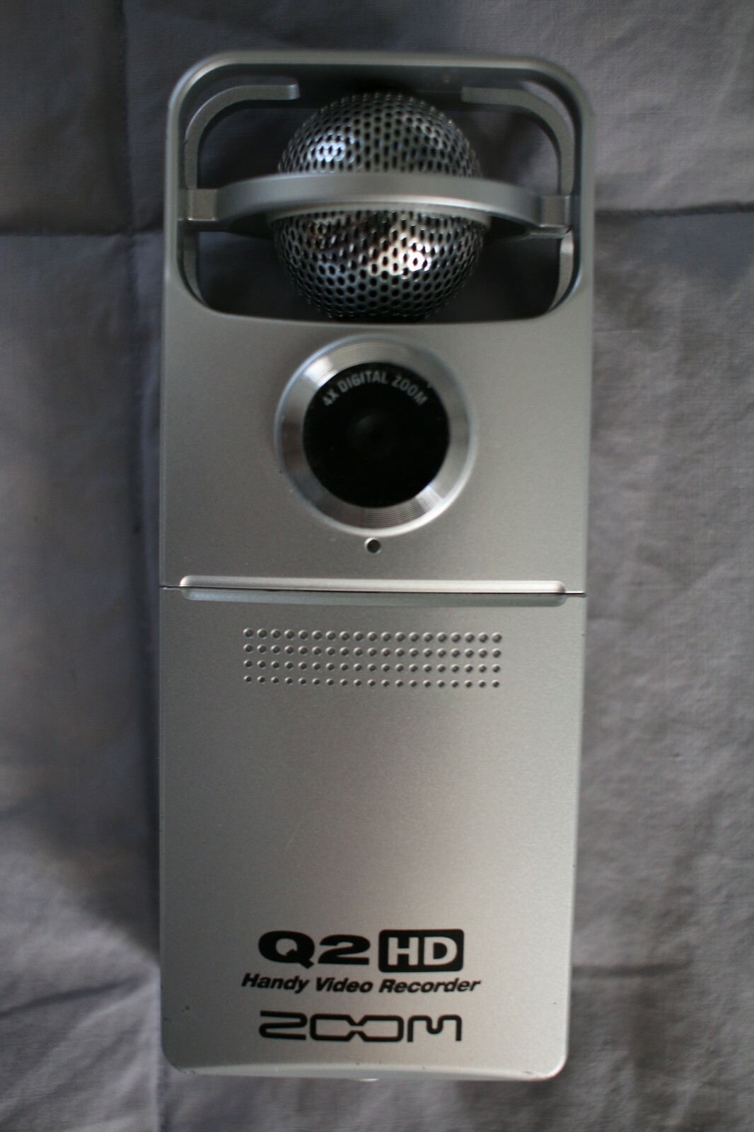 ZOOM Q2HD Handy Video & Audio Recorder Q2 HD with NEW SanDisk 16GB SD Card