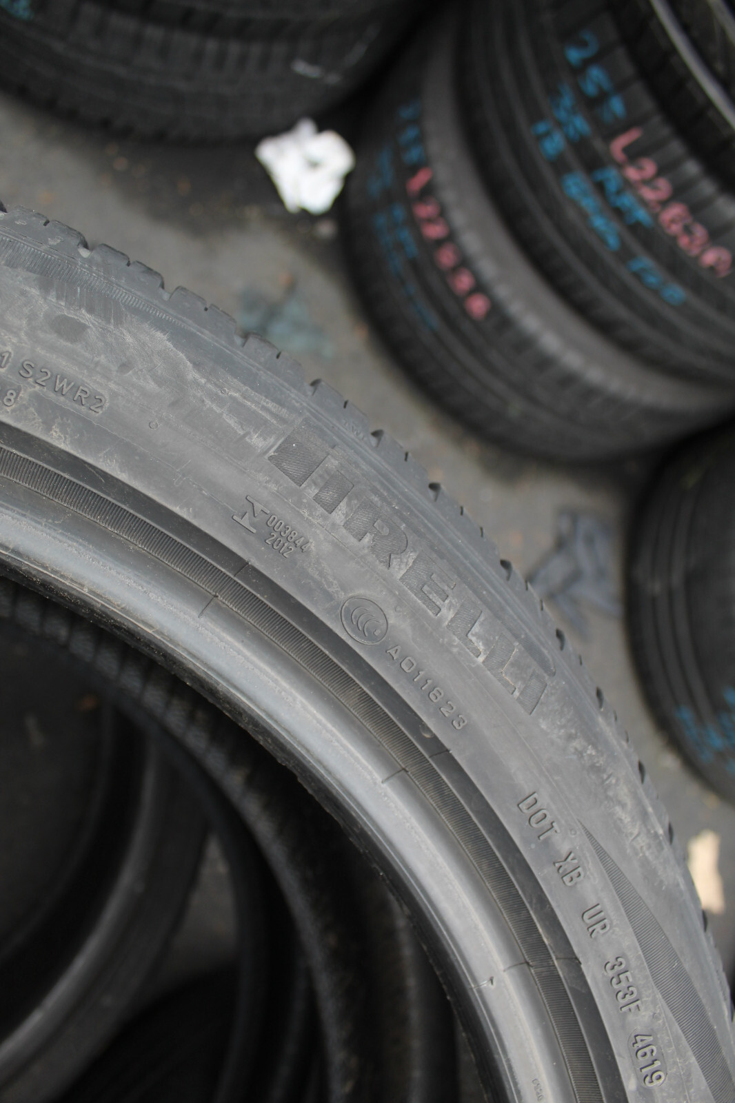 245 45 21 Pirelli, All Season, M+S JLR 104W, x2 A Pair 5.5mm (f1_tyres) FO L2452