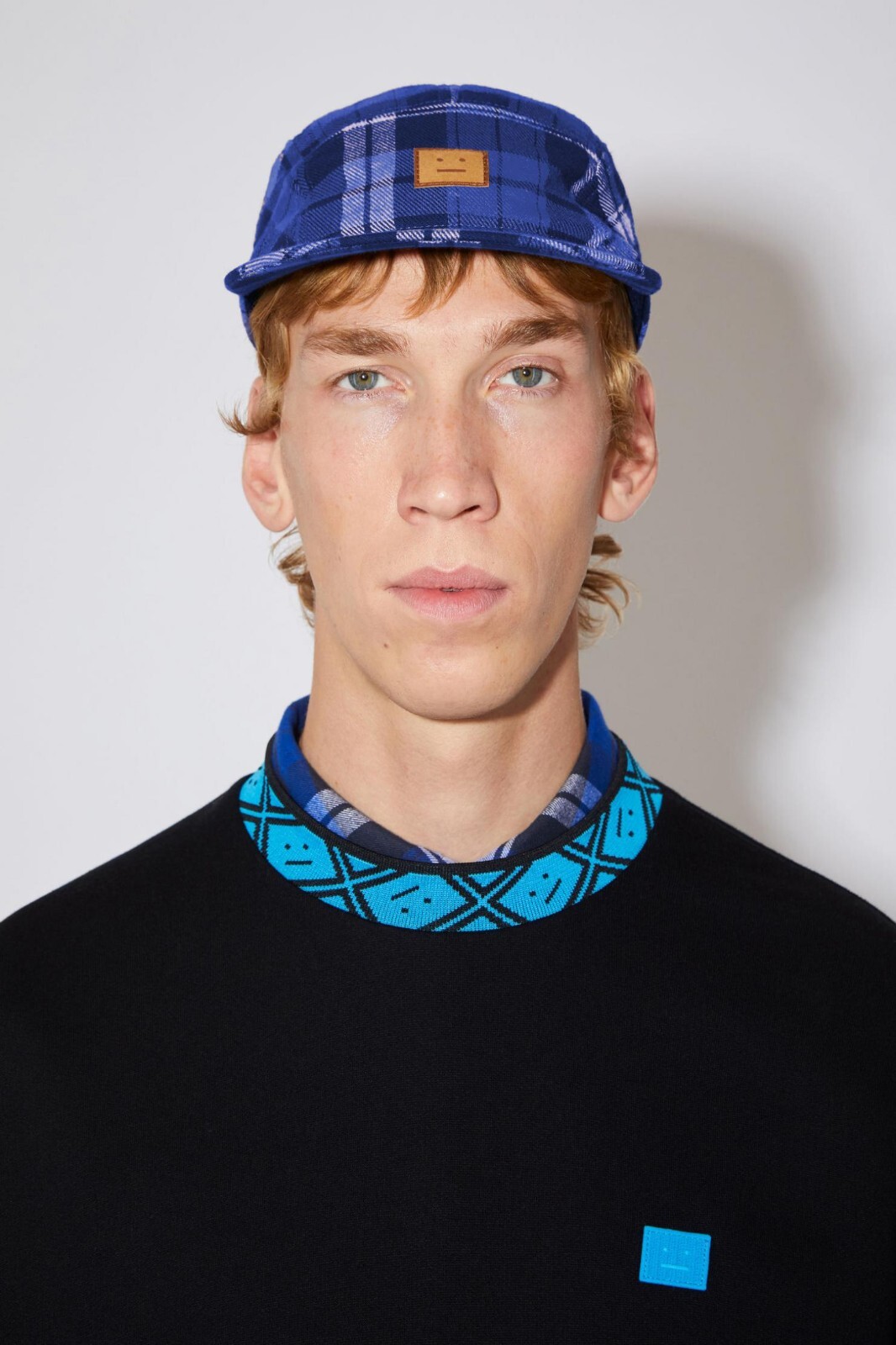 ACNE STUDIOS ACNE STUDIOS OVERSIZED MENS SWEATSHIRT BLACK/BLUE MEDIUM (BOX 2)