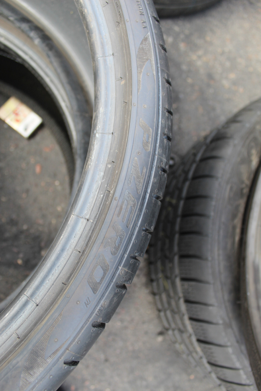255 30 20 Pirelli, P Zero, RunFlat XL 92Y, x1 Single Tyre 5.8mm (F1_tyres) L2390