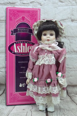 Porcelain Ashley Collectible Doll Wyndham Lane in Original Box