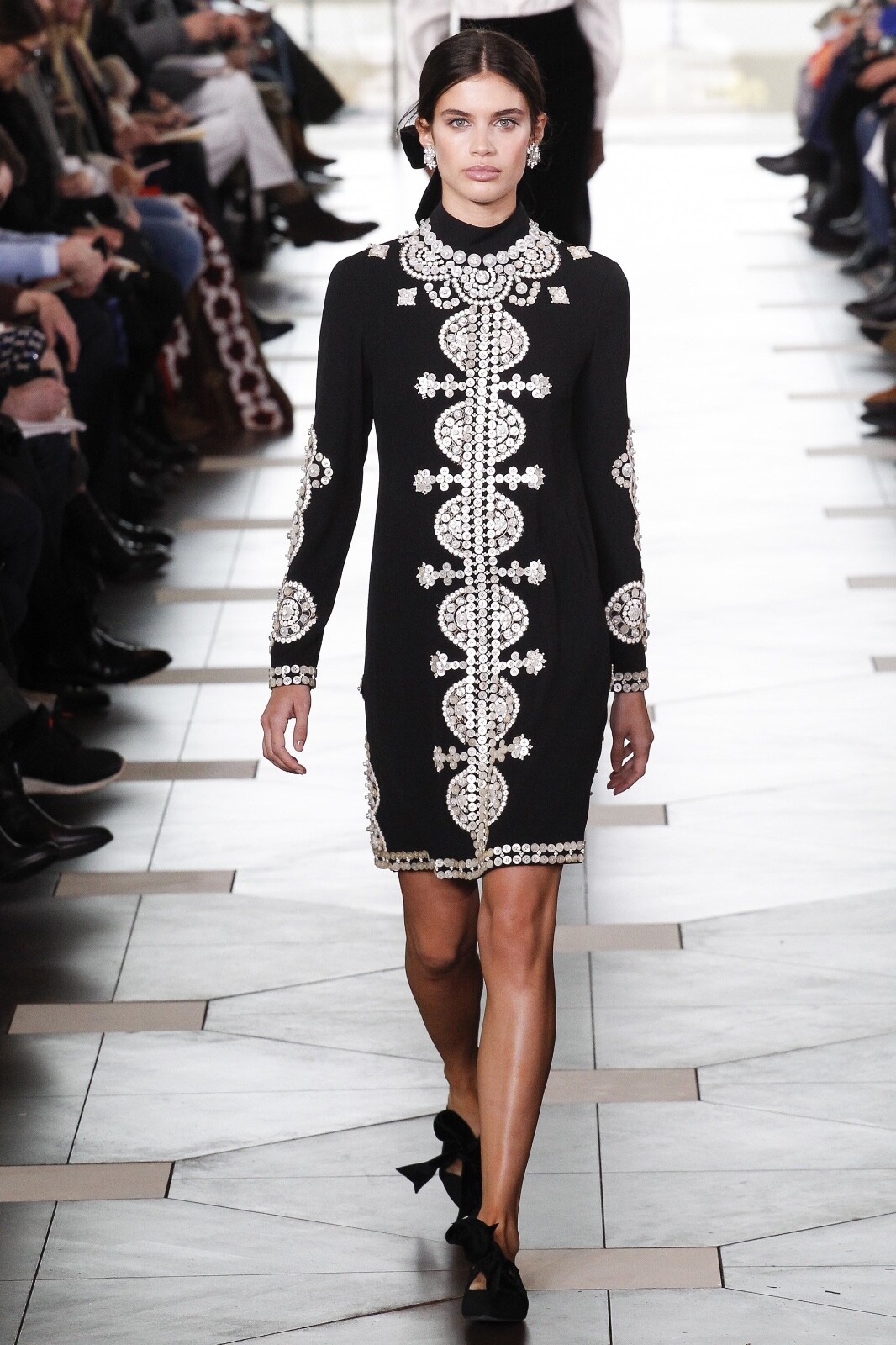 ワンピース Tory Burch SS23 Black tweed mini dress (145210 001) Aria Tweed Dress by Tory Burch | Rent the Runway
