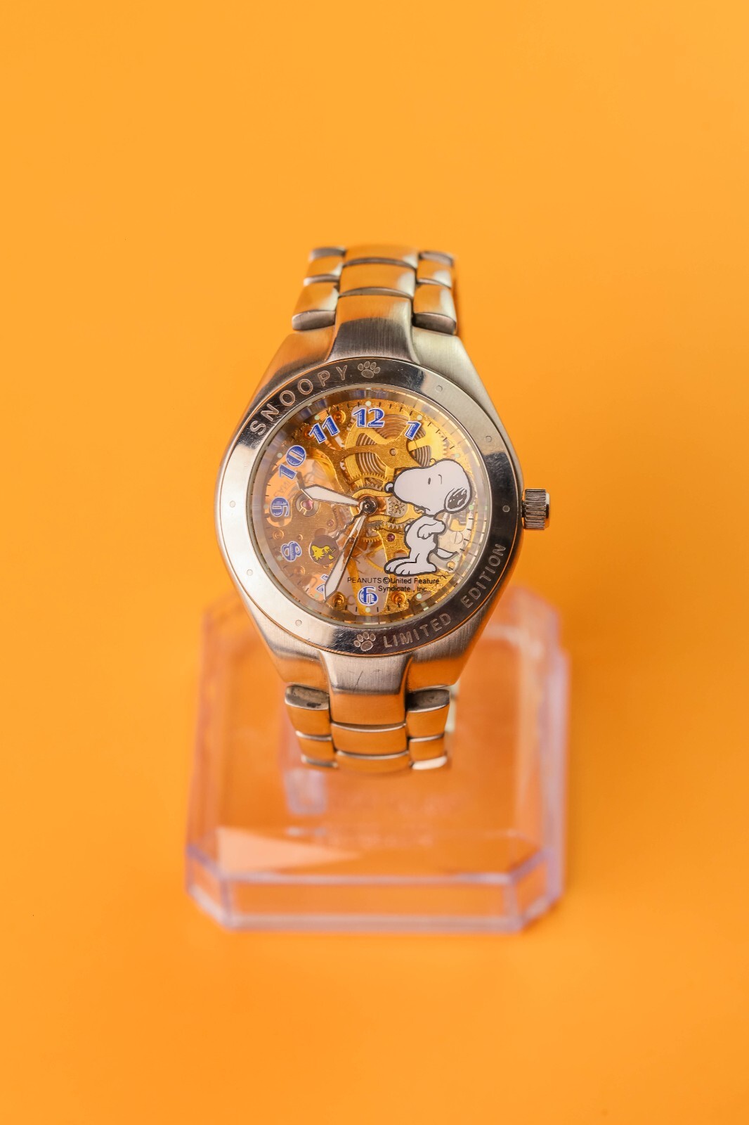 snoopy Q Timex Chronograph x Peanuts Snoopy 40mm Leather Strap