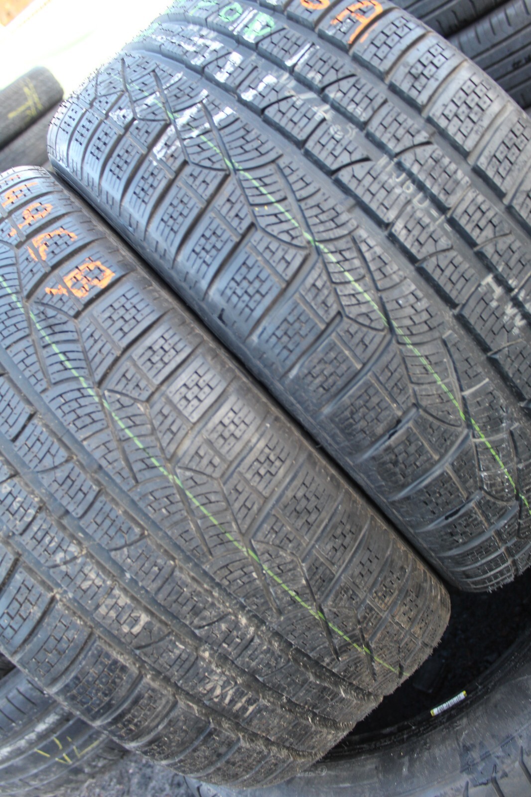 New 235 50 17 Pirelli, SZW240, Winter, NO, M+S,96V x2 A Pair (F1_tyres) FOD L496
