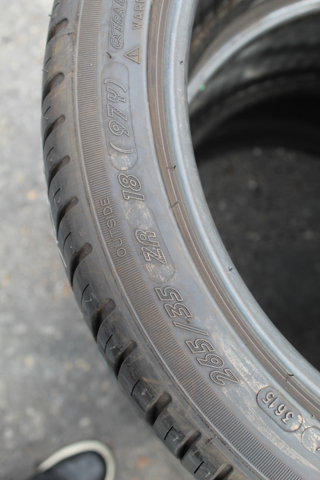 265 35 18 Michelin, Pilot Sport 3, XL, 97Y, x2 A Pair 5.7mm (F1_tyres) FO L3628