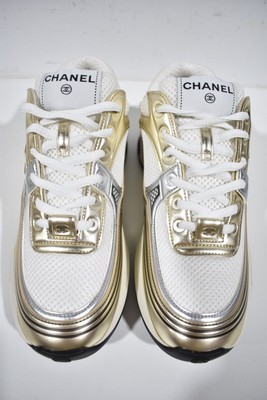 CHANEL CHANEL 23C WHITE GOLD SILVER CC LOGO LACE UP FLAT RUNNER TRAINER SNEAKER 40