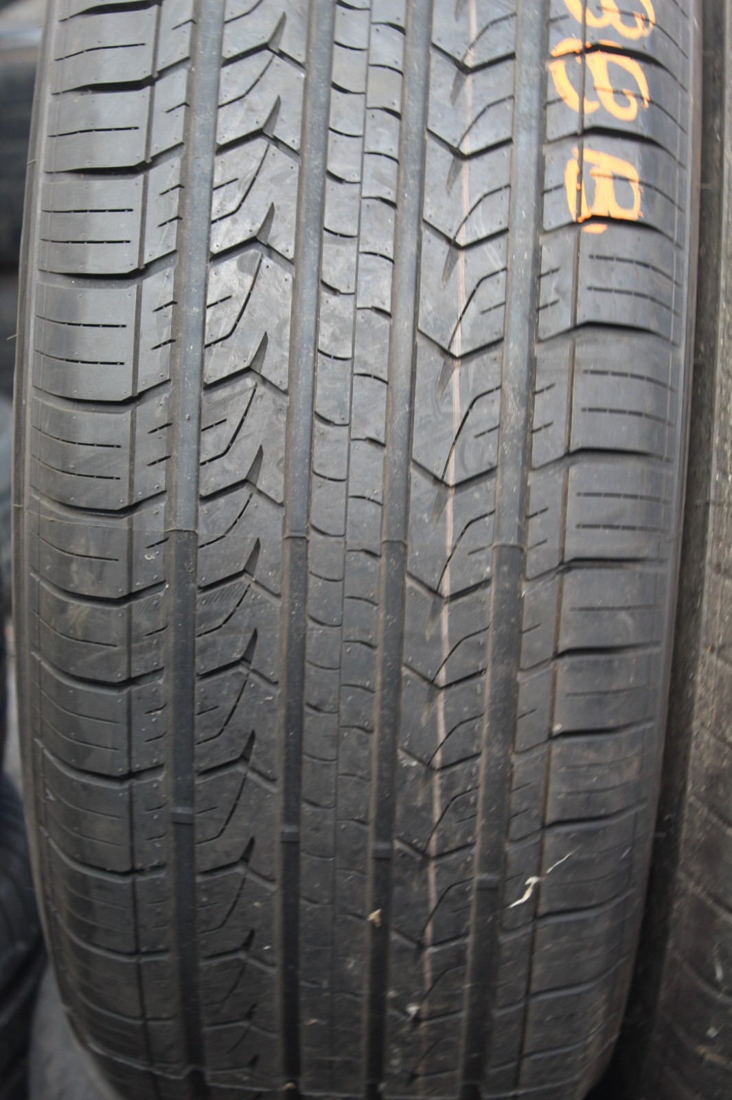 New 265 60 18 Joyroad, Grand Tourer H/T, M+S, 110H, x1 Tyre (F1_tyres) YD088