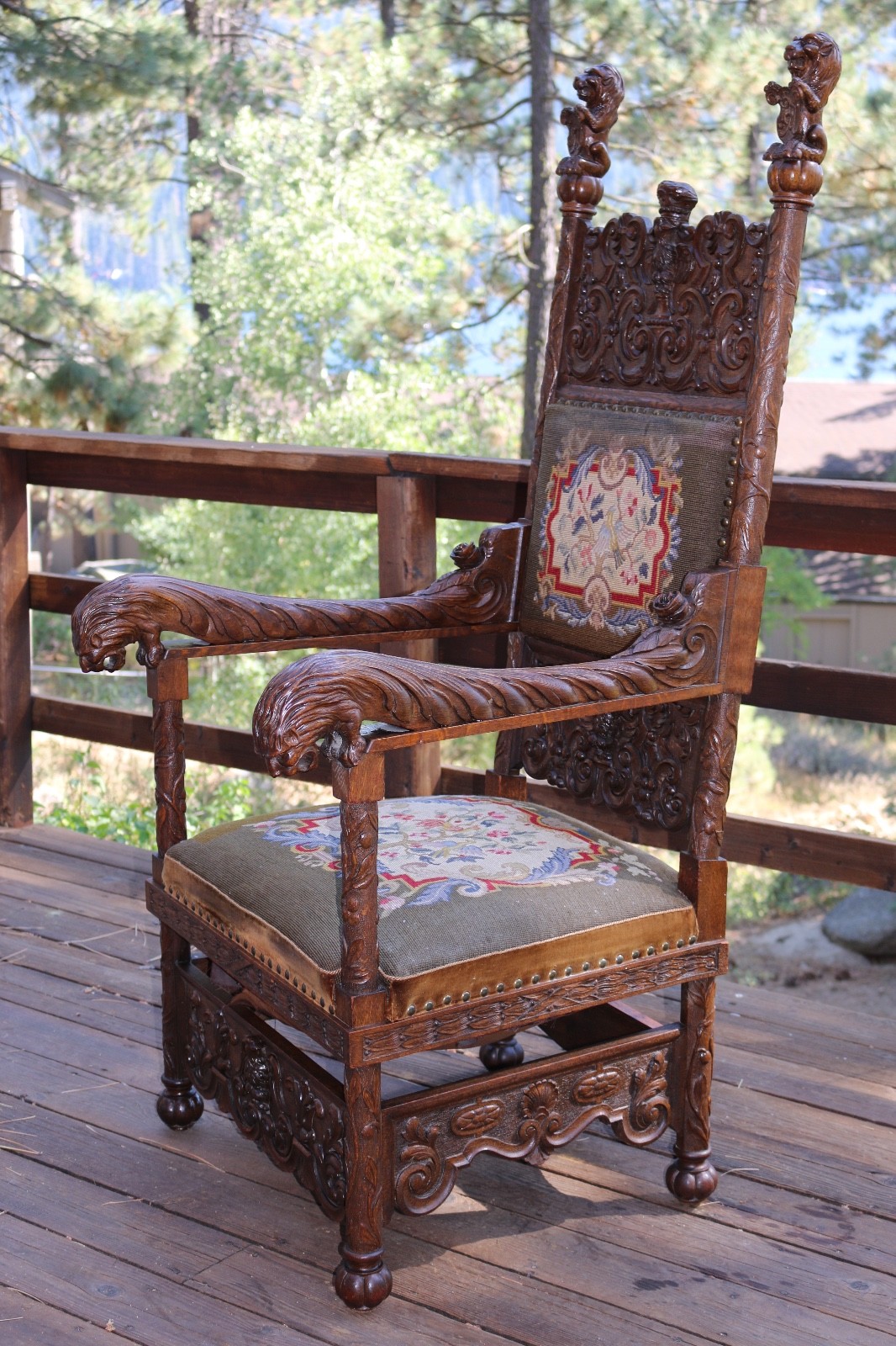 VICTORIAN ERA ENGLISH WOOD THRONE W/ LION ARM RESTS