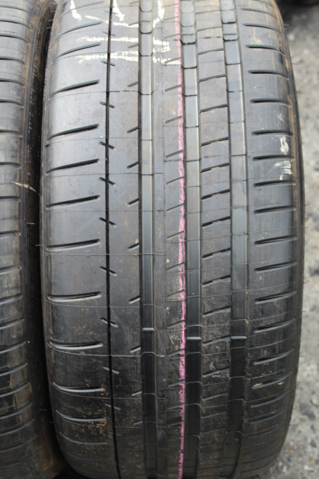 New 265 35 20 Michelin, XL, Star, 99Y, x2 A Pair (F1_tyres) FOD L3503