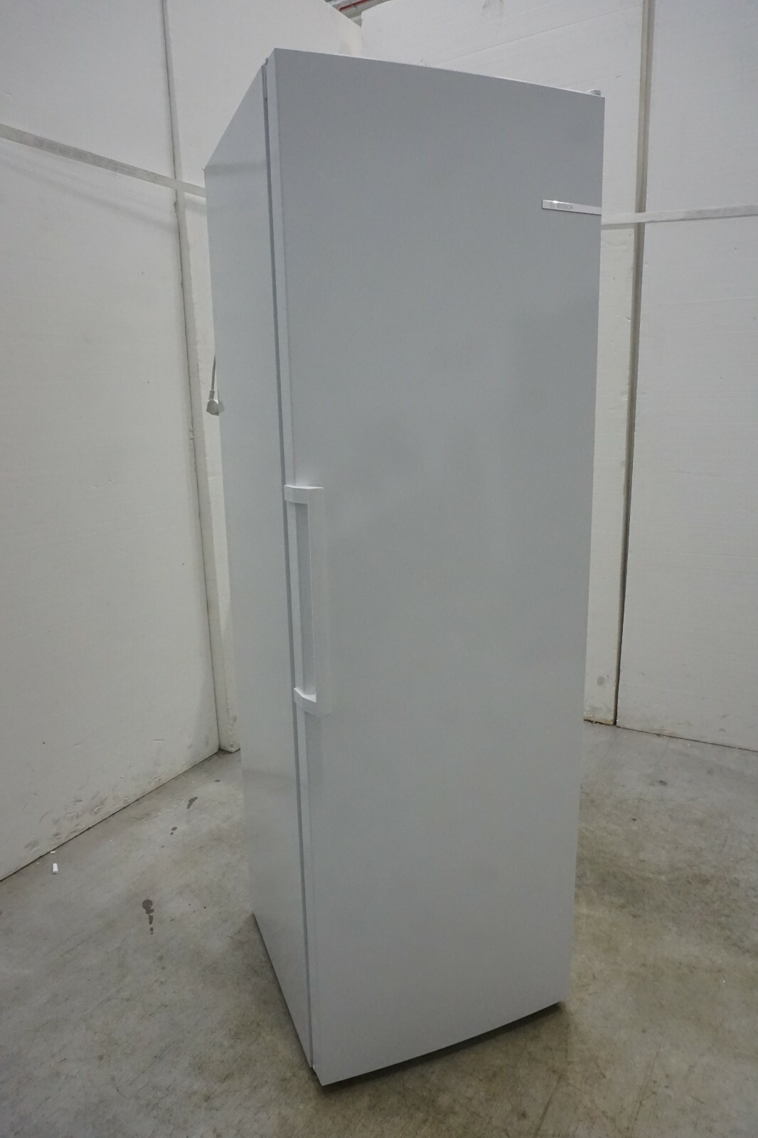 Bosch Serie 4 GSN36VWFP Gefrierschrank, No Frost, Weiß, A++ - Kundenretoure