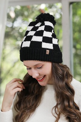 ComfyLuxe Checkered Pattern Pom-Pom Beanie w/ Ribbed Cuff