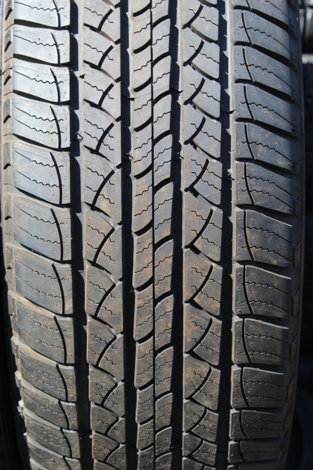 New 265 65 17 Michelin, Latitude Tour, M+S, 110S, x1 Tyre (F1_tyres) L3948