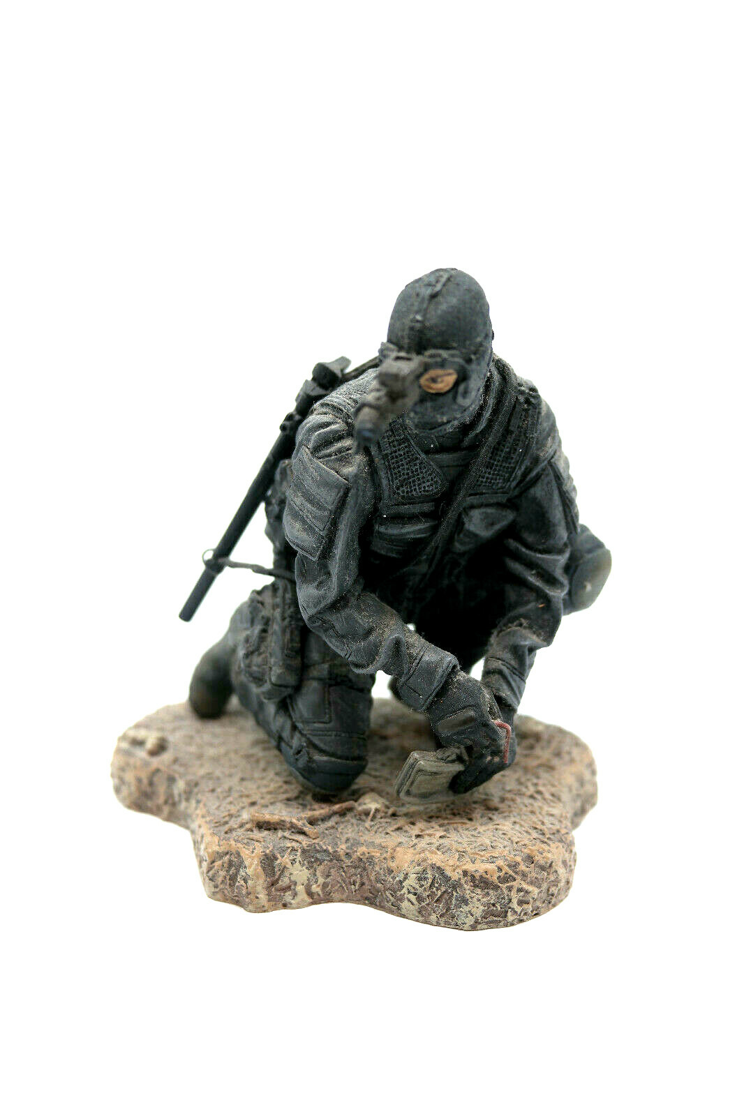 McFARLANE'S MILITARY AiIR FORCE COMBAT ENGINEER SERIES 4 NEW