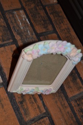 5 X 7 Ornate Cream w/Pastel Flowers Resin  3.5 x 5 Picture Frame w/Glass