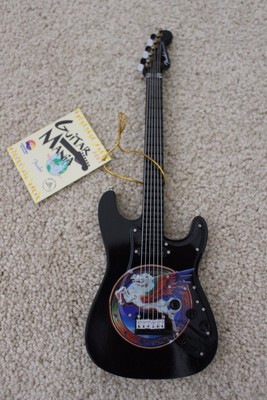 Guitar Mania No.1024 Book of Dreams 1976 Mini Fender Guitar w/Case Brand New