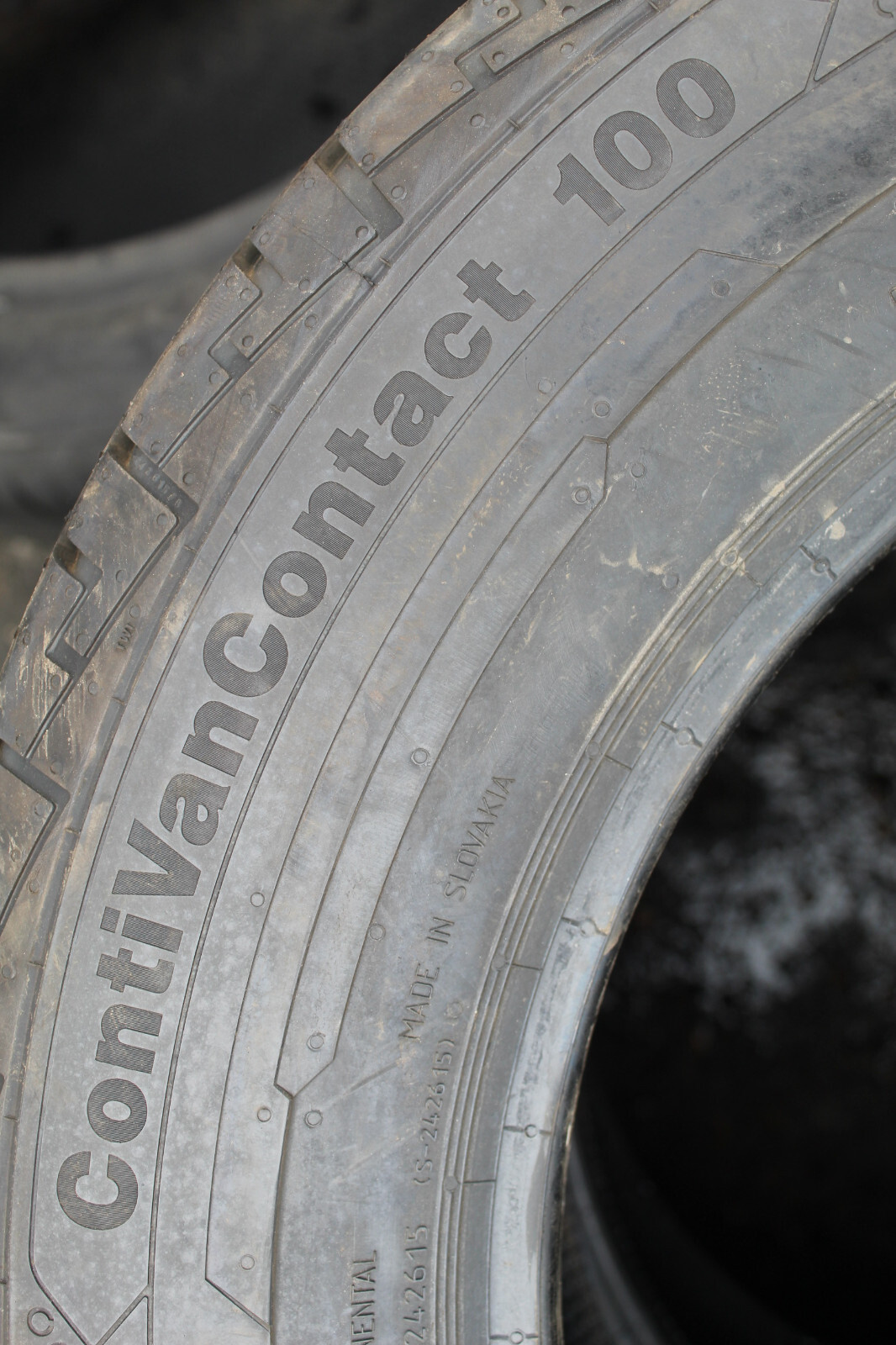 New 215 65 16C Continental, CVC 100, 106/104T, x2 A Pair (F1_tyres) L3427