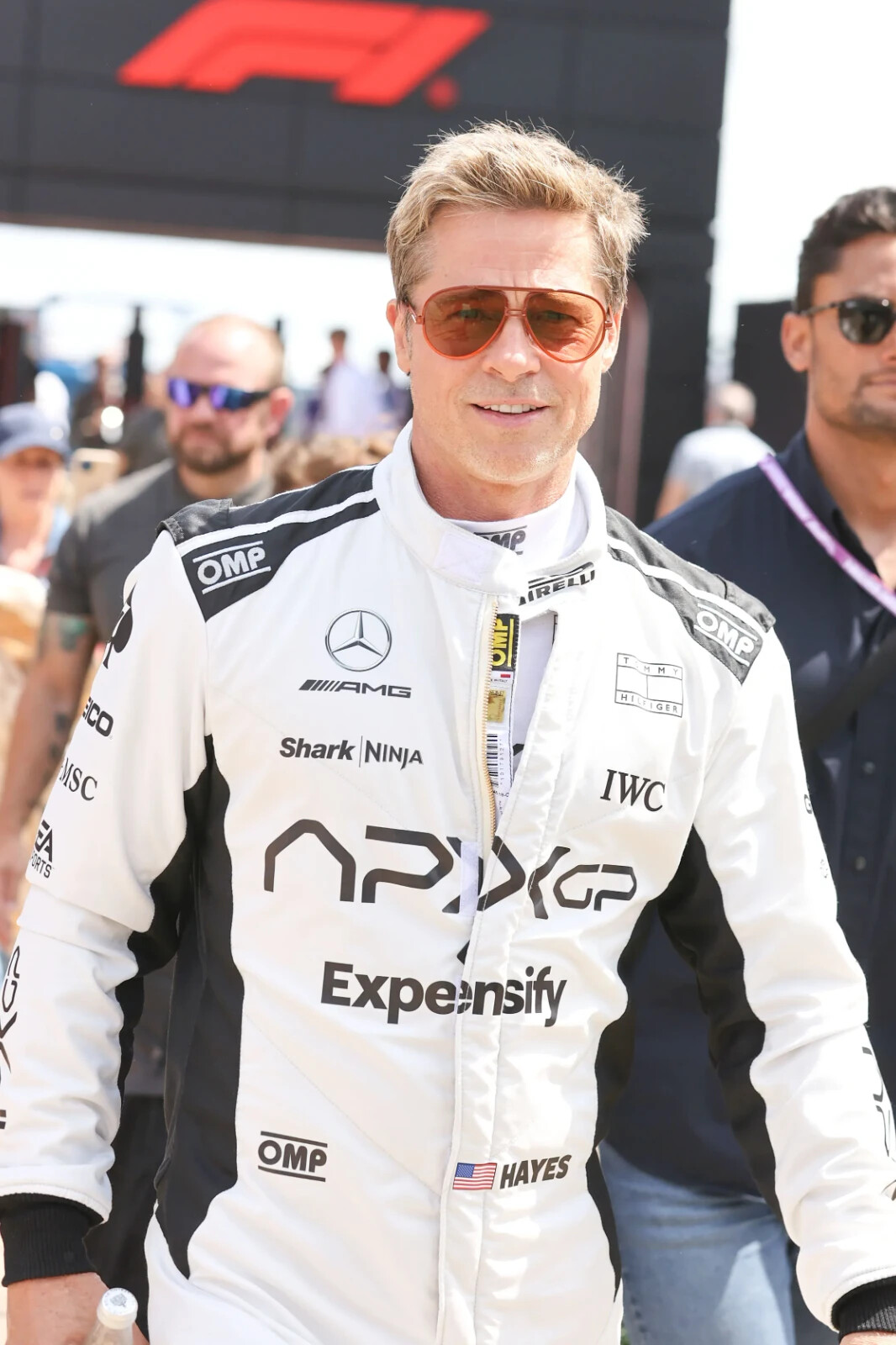 海外購入 F1 /エフワン The Movie 2025 APXGP ポロシャツ HOT! Brad Pitt F1 Movie 2025 – APXGP Black White Polo Racing