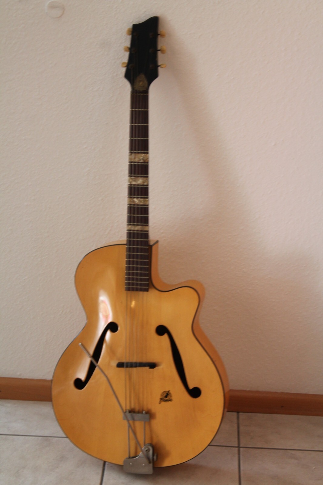 Gitarre. Framus. Guitar. Gitarre Framus. FramusWerkeBavaria. Made in