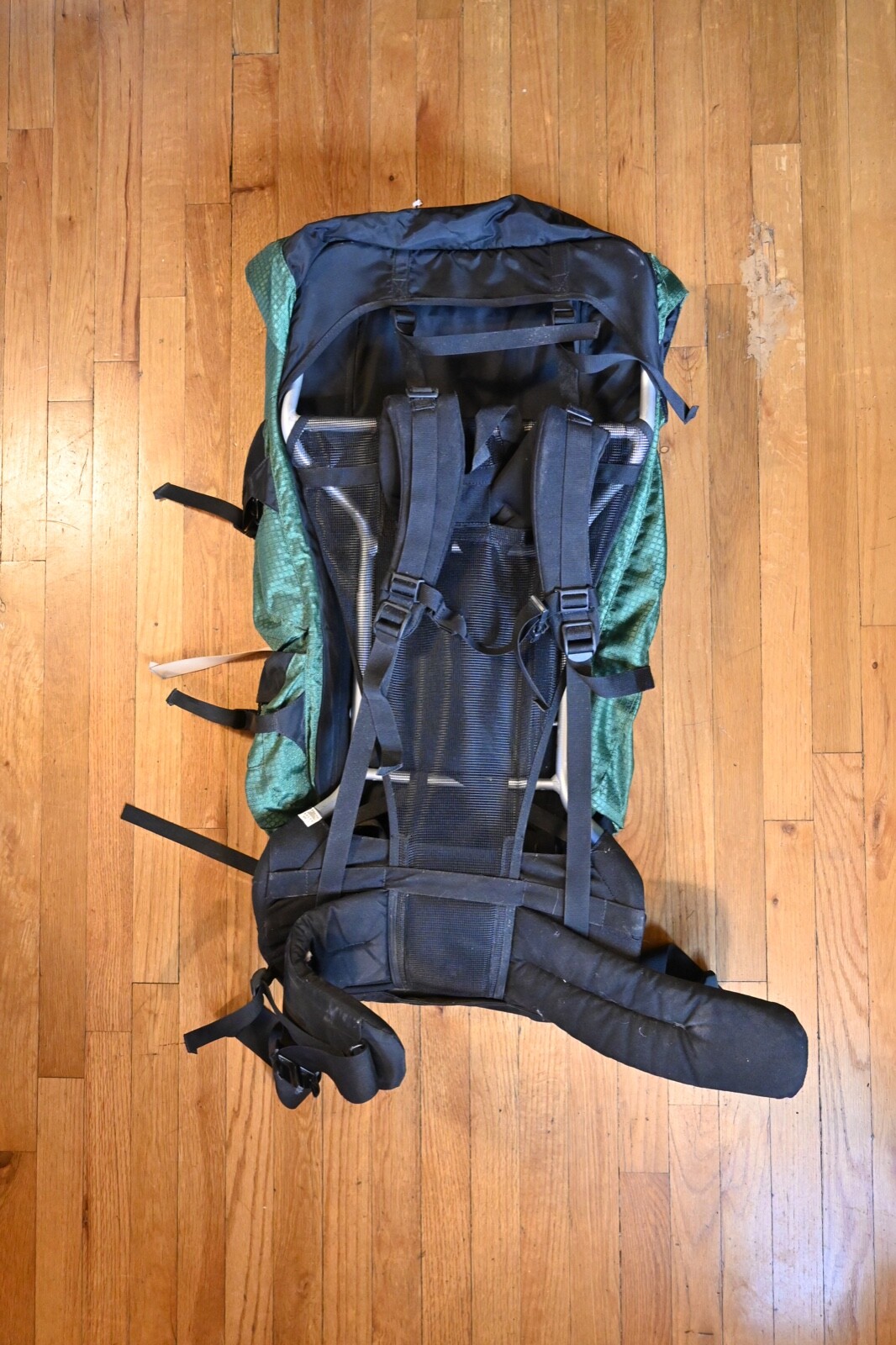 Kelty Super Tioga 4900 Outdoor Backpack 