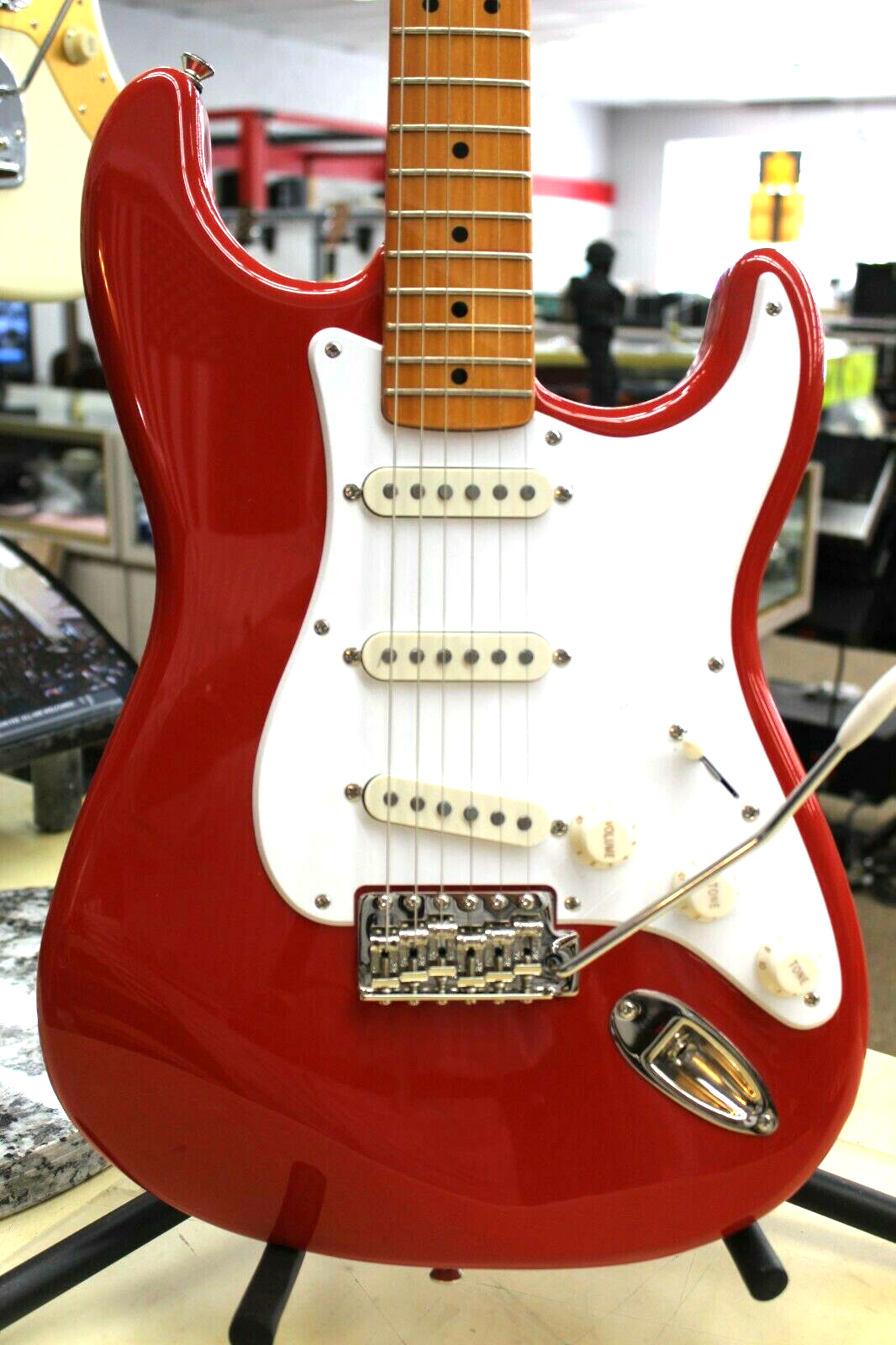 Squier Classic Vibe 50s Stratocaster, Maple Fretboard, Fiesta Red Vintage Spec'd | eBay Squier Classic Vibe 50s Stratocaster, Maple Fretboard, Fiesta Red Vintage Spec'd | eBay