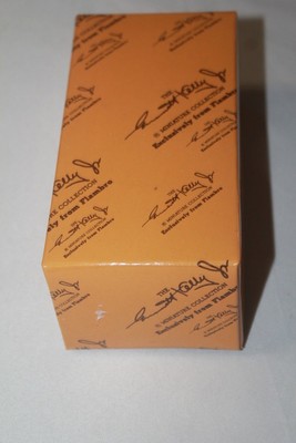 EKJ Collectors society original box miniatures 10007 A hole in the sole