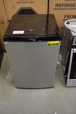 Frigidaire FFPE4533UM 22" Stainless 4.5 cu. ft. Compact Refrigerator NOB #142127