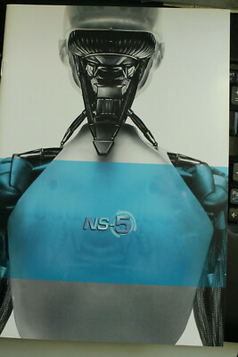 I ROBOT 2004 MOVIE PROMOTIONAL 12 PAGE SLICK BOOKLET MINT PROMOTING ROBOT NS-5