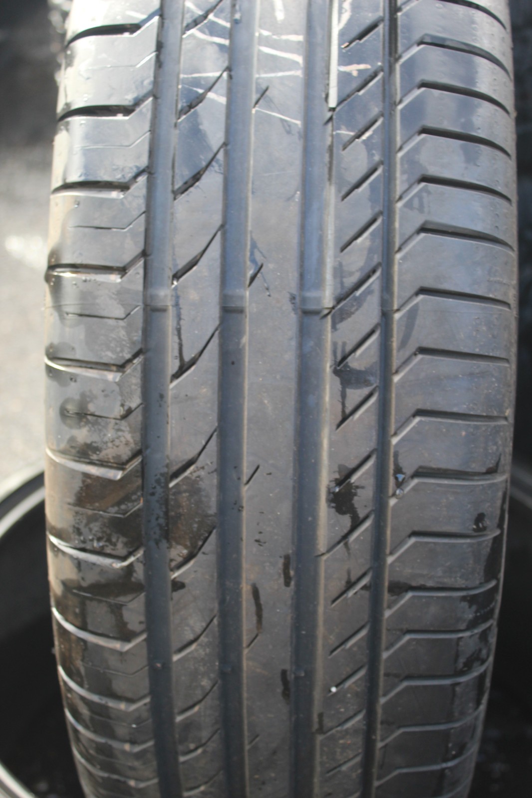 New 235 60 18 Continental, CSC 5, VOL, 103H, x1 Tyre (F1_tyres) L3773
