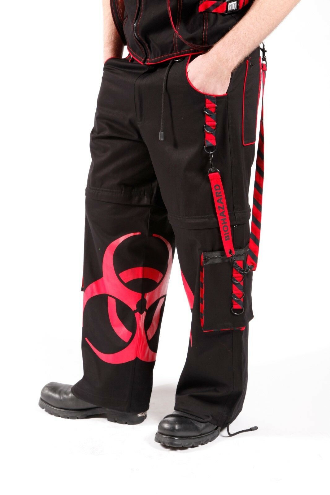 Darkwear BIO HAZARD RED CARGO TROUSERS /Skull/Music/Metal Darkwear BIO HAZARD RED CARGO TROUSERS /Skull/Music/Metal
