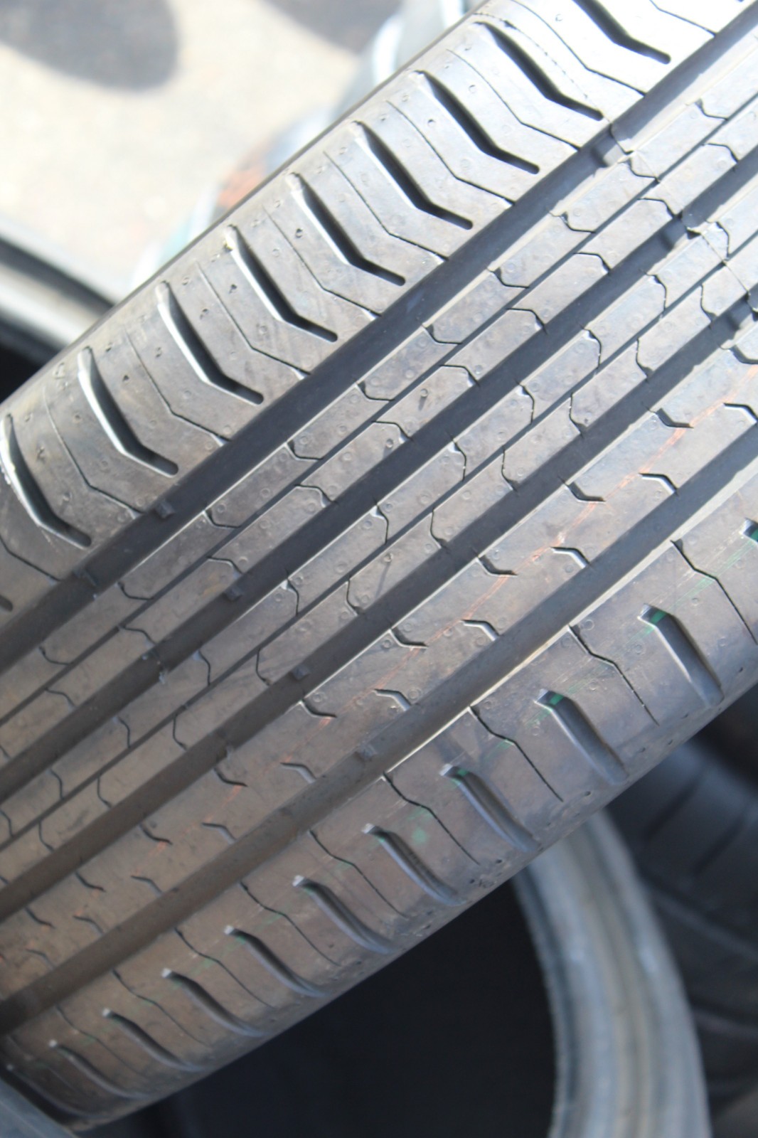 New 215 55 17 Continental, CEC5, 94V, x1 Single Tyre (F1_tyres) YD103