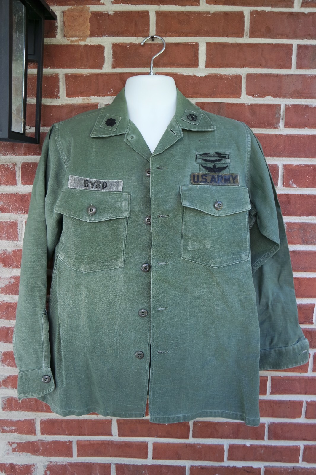 1968 US Army Utility Shirt Cotton Sateen OG-107 Vietnam 1968 US Army Utility Shirt Cotton Sateen OG-107 Vietnam