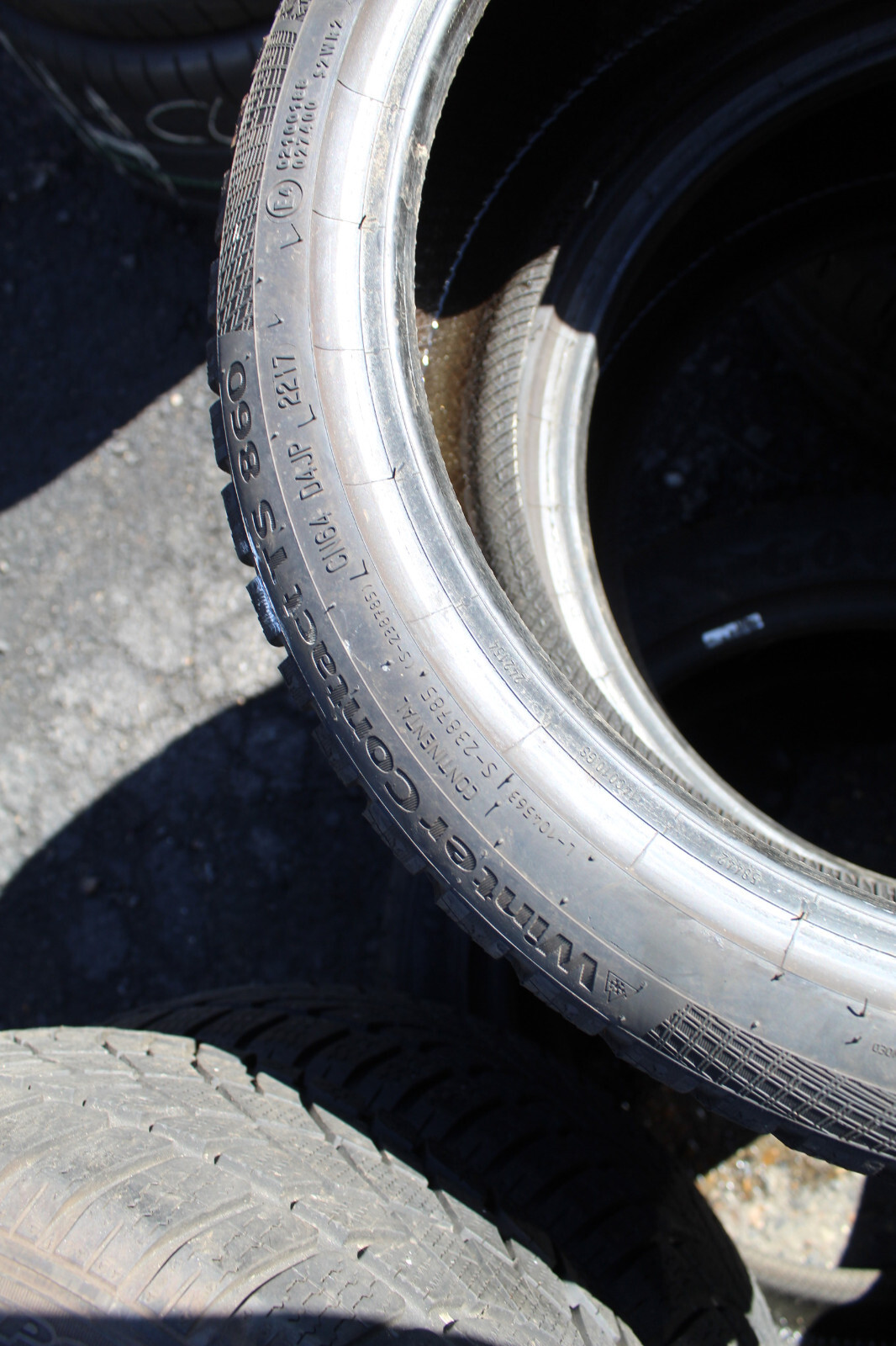 215 40 17 Continental, WInter, XL, M+S, 87V, x2 A Pair 5.5mm (F1_tyres) FO L2923