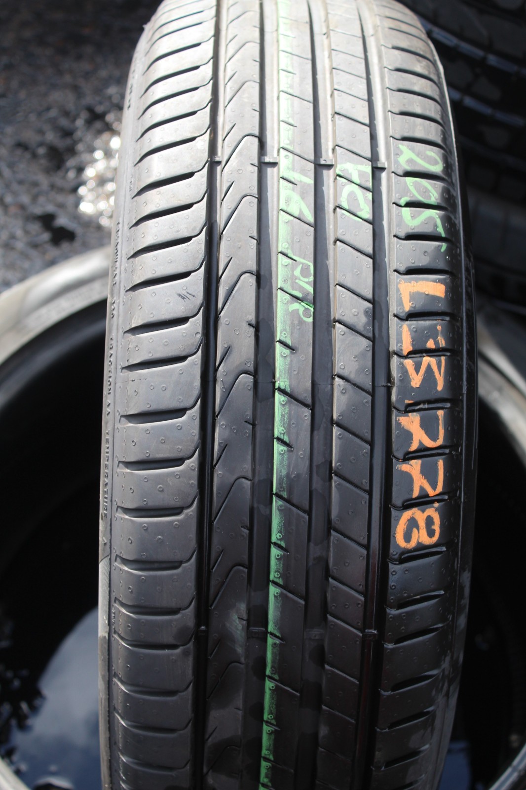 New 205 60 16 Pirelli, Cinturato P7, 96W, x1 Single Tyre (F1_tyres) L3778