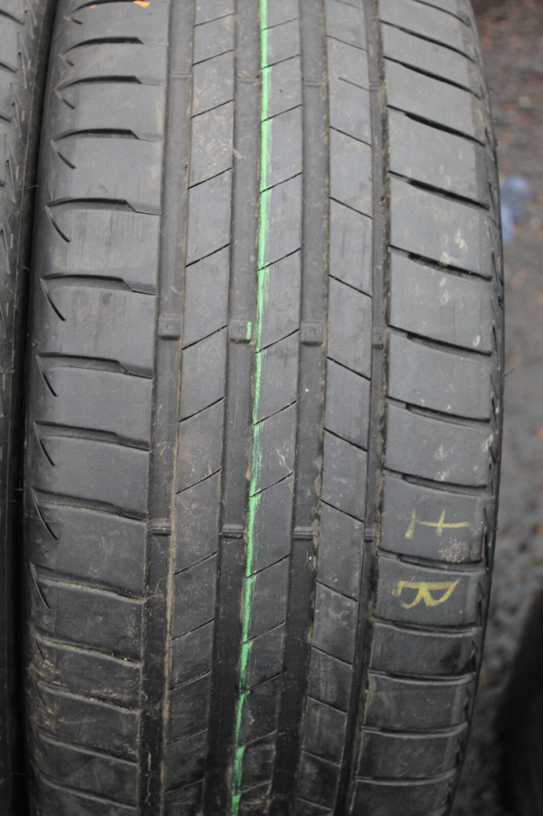 225 40 19 Bridgestone, Turanza T005, MO, 93W, x2 A Pair 6.1mm (F1_tyres) L3241