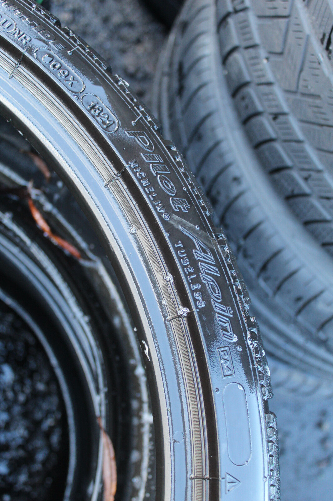 265 30 20 Michelin, Winter, XL, M+S, 94W, x2 A Pair 7.0mm (F1_tyres) FO L2994