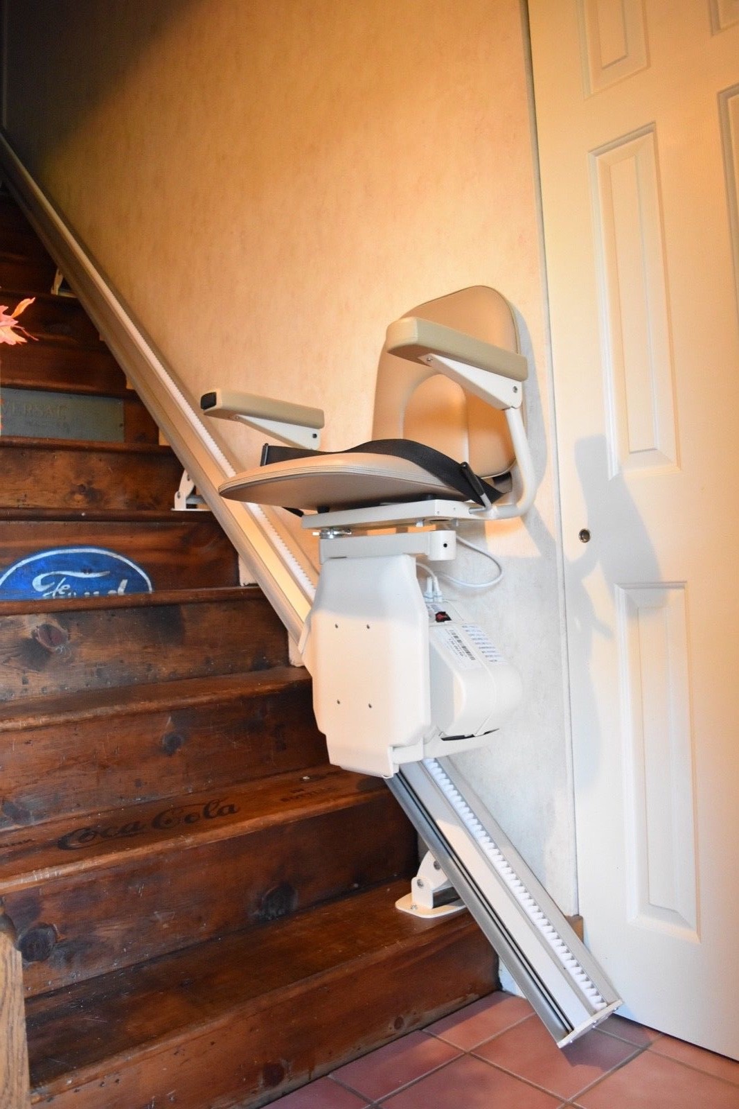 AmeriGlide Rave Stairlift Stair Lift - Gently Used Stairlift In Great Condition
