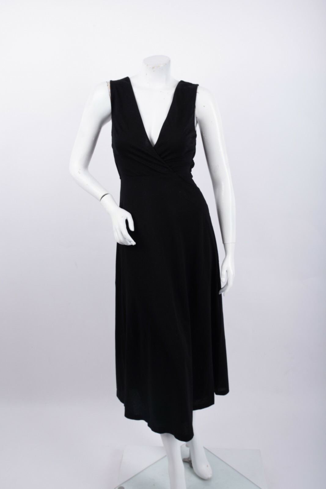 【Massimo Dutti】Flared V-neck midi dress Massimo Dutti Womens Midi Flared Dress XS Black Sleeveless V