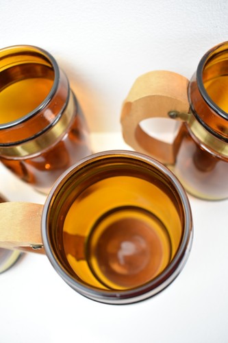 Set Of 6 Vintage Siesta Ware Barrel Mugs Brown Glass With Wooden Handles barware