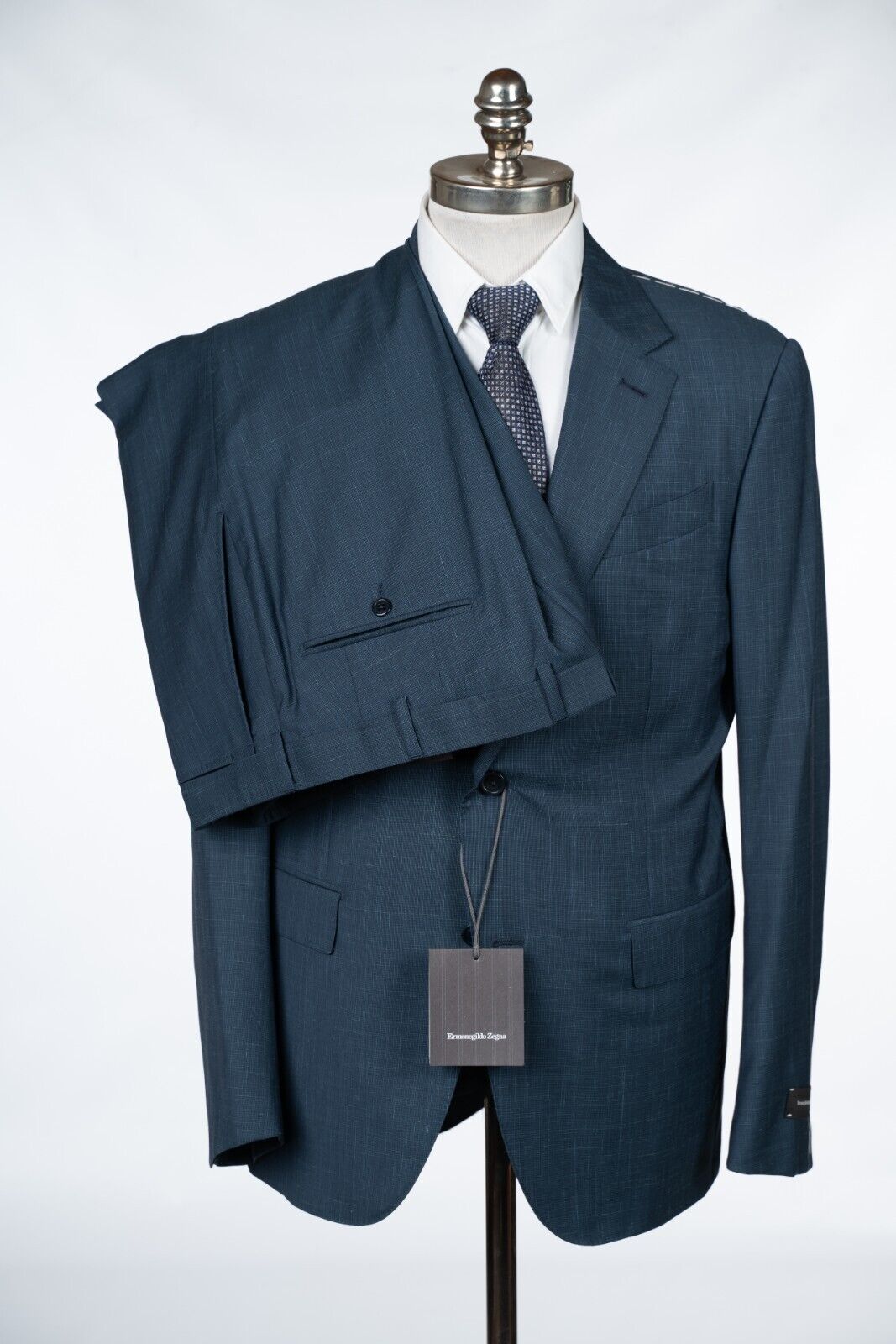 NWT BRIONI Parlamento Navy Super 150's Wool Slim Fit Suit 49 NWT BRIONI Parlamento Navy Super 150's Wool Slim Fit Suit 49