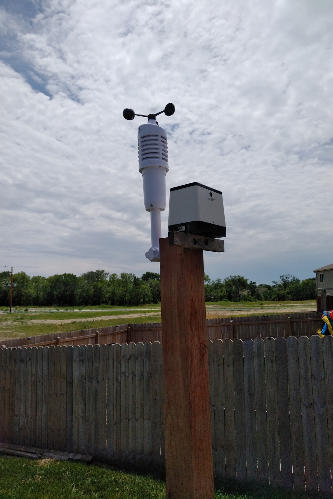 LTVW1 La Crosse Technology View Connected Wireless Wind Sensor