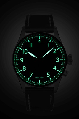 Pre-owned Annie Iron  Cockpit Quartz Watch Big Date Dual Time 42mm Case Black Dial 5140-2